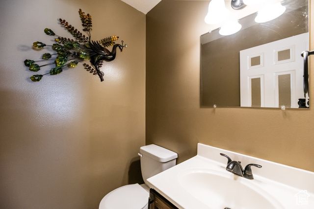 355 N 1100 E, Hyde Park, UT 84318