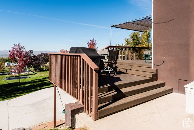 355 N 1100 E, Hyde Park, UT 84318