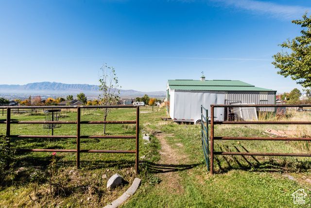 355 N 1100 E, Hyde Park, UT 84318