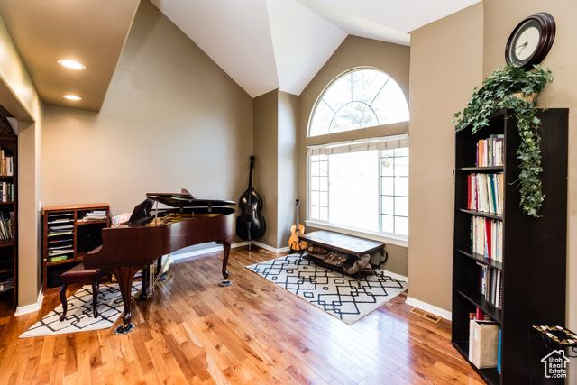 355 N 1100 E, Hyde Park, UT 84318