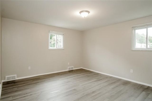 247 GOLDEN GATE DR, Verona, PA 15147