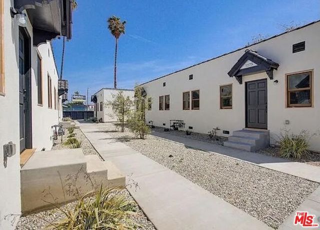 1269 4th Avenue, Los Angeles, CA 90019