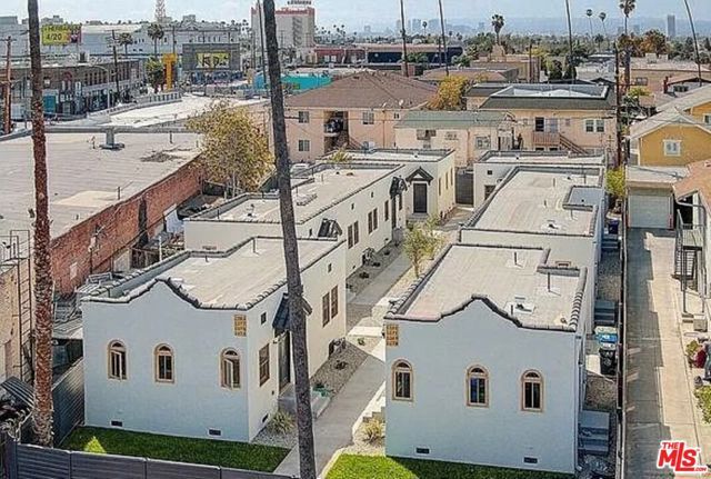 1269 4th Avenue, Los Angeles, CA 90019