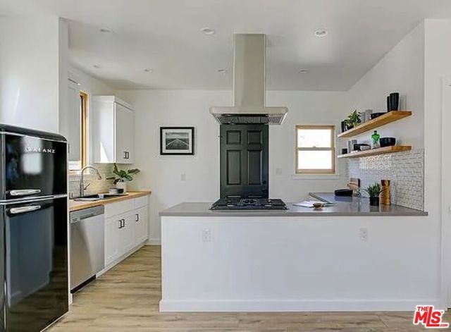 1269 4th Avenue, Los Angeles, CA 90019