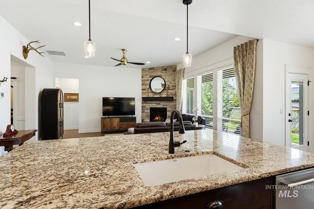 4184 E Woodville St, Meridian, ID 83642