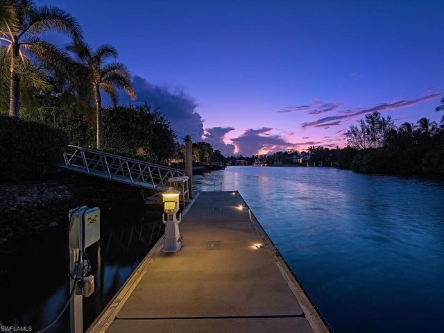605 Galleon DR, Naples, FL 34102