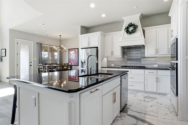 10913 Falling Leaf Trail, Flower Mound, TX 76226