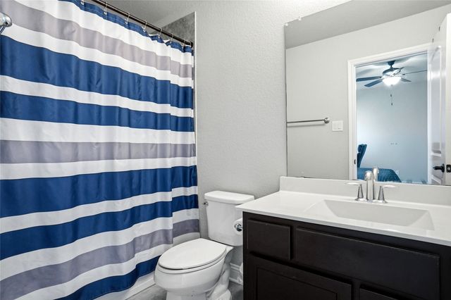 10913 Falling Leaf Trail, Flower Mound, TX 76226