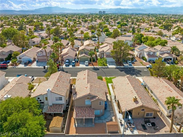 8366 Drop Camp Street, Las Vegas, NV 89123