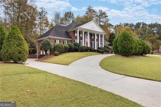 110 Emerald Lake Drive, Fayetteville, GA 30215