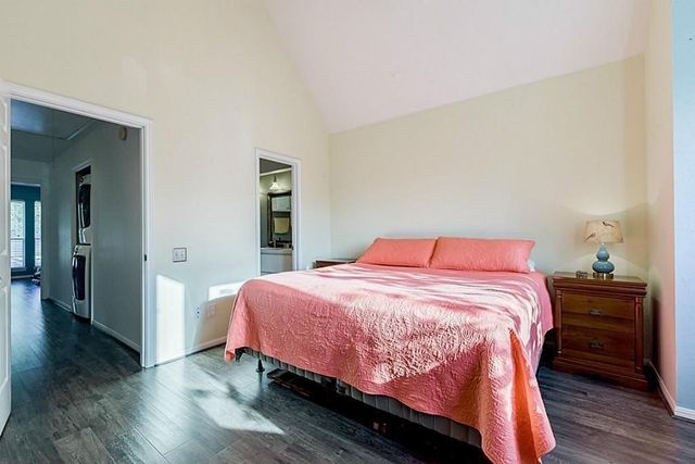 930 Rutland Street, Houston, TX 77008