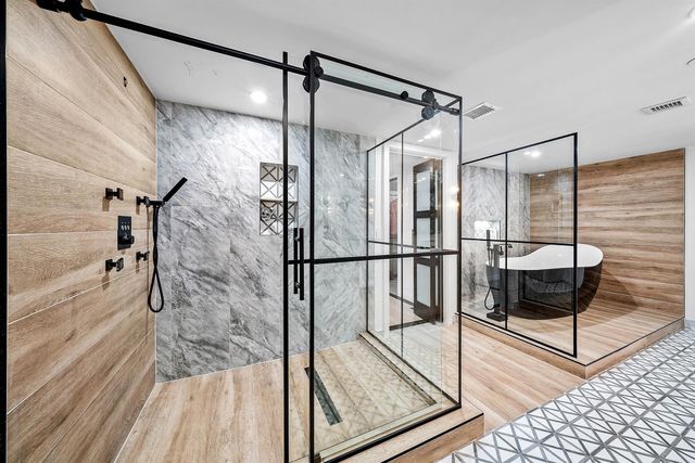 2427 Presidential Way 802, West Palm Beach, FL 33401