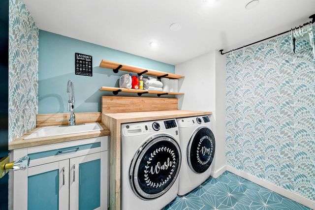 2427 Presidential Way 802, West Palm Beach, FL 33401