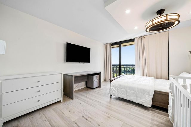 2427 Presidential Way 802, West Palm Beach, FL 33401