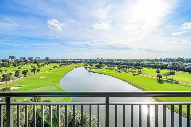 2427 Presidential Way 802, West Palm Beach, FL 33401