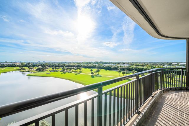 2427 Presidential Way 802, West Palm Beach, FL 33401