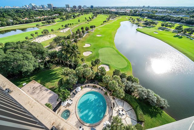 2427 Presidential Way 802, West Palm Beach, FL 33401