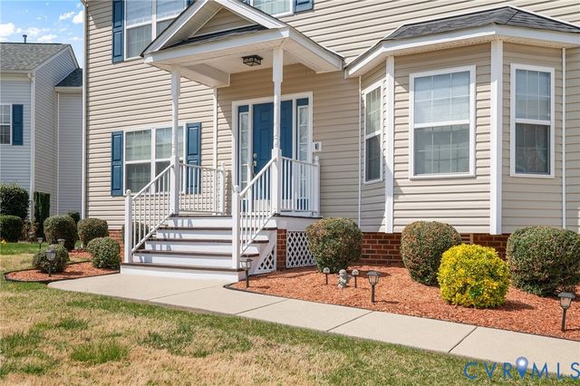 13612 Green Spire Cir, Chester, VA 23836