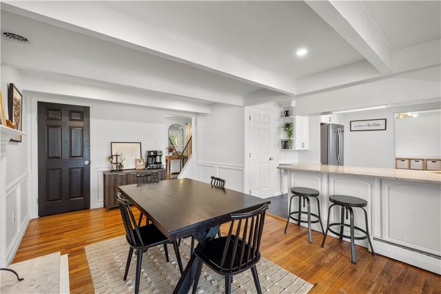 1241 Satellite Cir, Upper St Clair, PA 15241