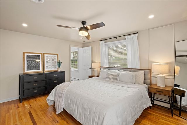 1241 Satellite Cir, Upper St Clair, PA 15241