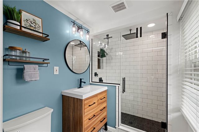 1241 Satellite Cir, Upper St Clair, PA 15241