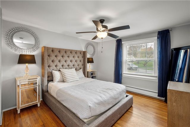 1241 Satellite Cir, Upper St Clair, PA 15241