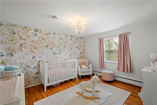 1241 Satellite Cir, Upper St Clair, PA 15241