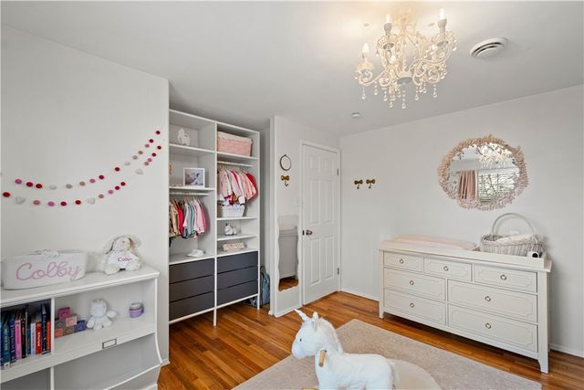 1241 Satellite Cir, Upper St Clair, PA 15241