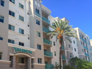 6001 SW 70th St 625, South Miami, FL 33143