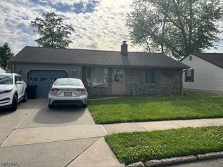 492 Booth Ct, Rahway City, NJ 07065
