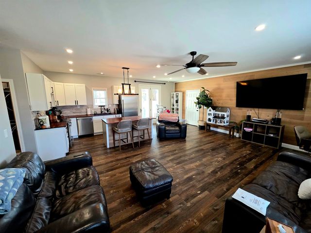 112 Wilson Ct, South Point, OH 45680