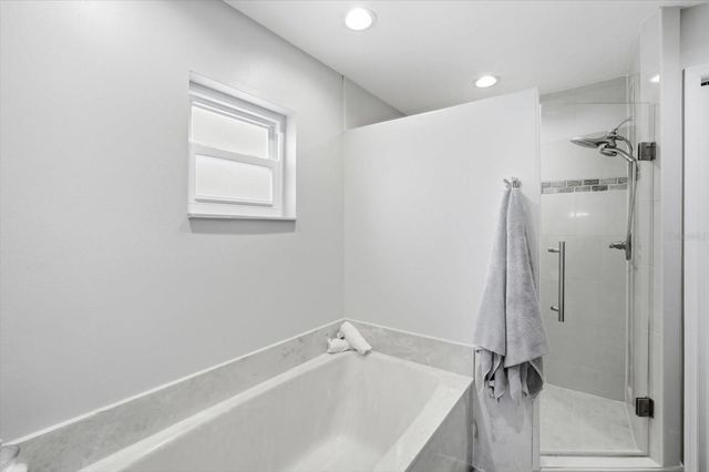 846 BIRDIE WAY, Apollo Beach, FL 33572