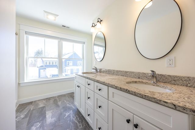 36 Eisenhower Drive, Rochester, NH 03867