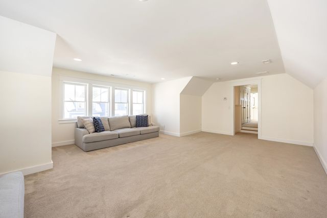 36 Eisenhower Drive, Rochester, NH 03867