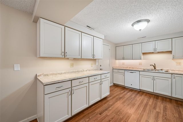 190 Cottage Grove Avenue SE 116, Cedar Rapids, IA 52403