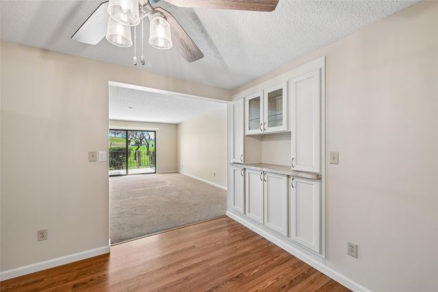 190 Cottage Grove Avenue SE 116, Cedar Rapids, IA 52403