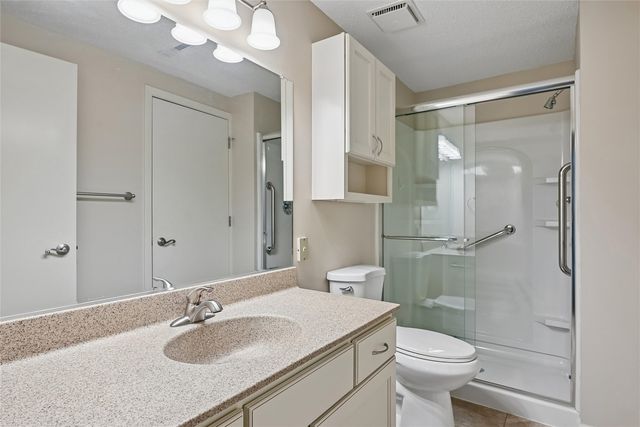 190 Cottage Grove Avenue SE 116, Cedar Rapids, IA 52403