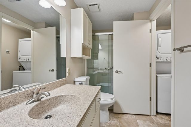 190 Cottage Grove Avenue SE 116, Cedar Rapids, IA 52403