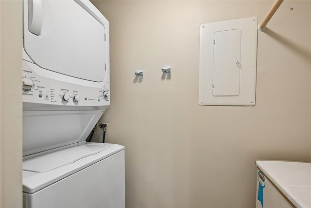 190 Cottage Grove Avenue SE 116, Cedar Rapids, IA 52403