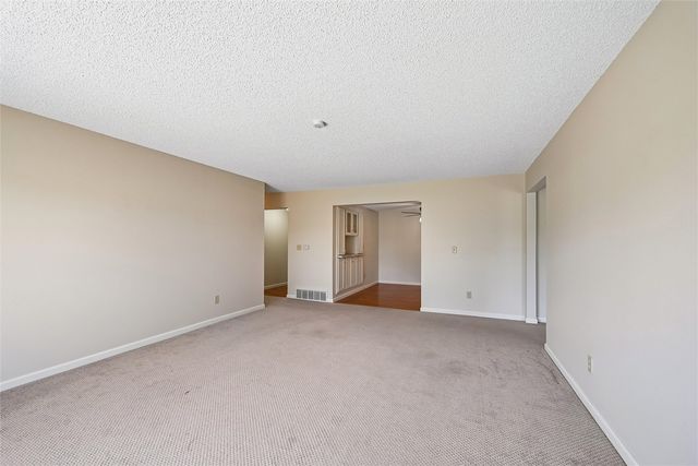 190 Cottage Grove Avenue SE 116, Cedar Rapids, IA 52403