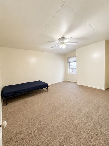5862 Hobart St, Squirrel Hill, PA 15217