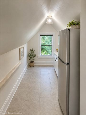 5862 Hobart St, Squirrel Hill, PA 15217