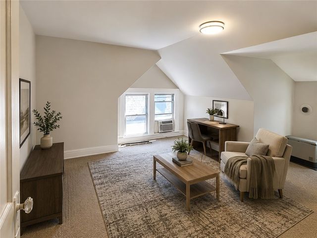 5862 Hobart St, Squirrel Hill, PA 15217