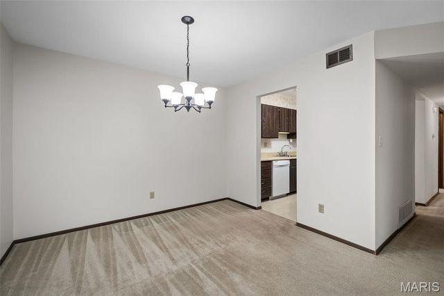 148 Cumberland Park Court E, Ballwin, MO 63011