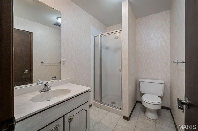 148 Cumberland Park Court E, Ballwin, MO 63011