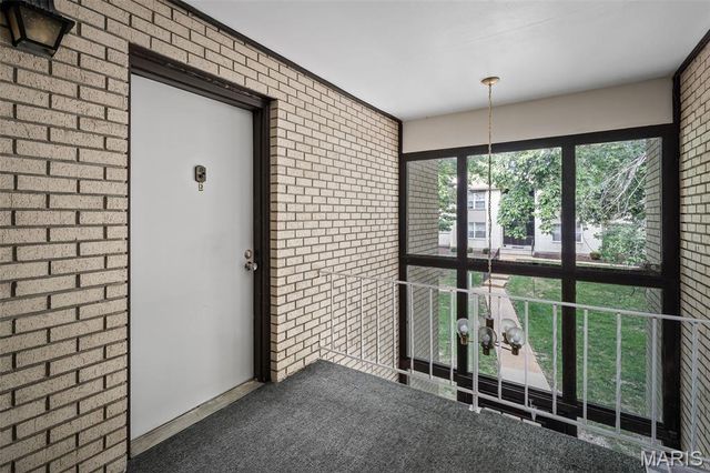 148 Cumberland Park Court E, Ballwin, MO 63011