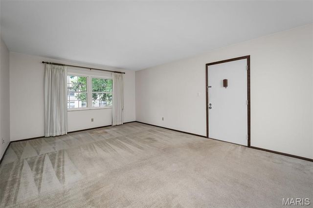 148 Cumberland Park Court E, Ballwin, MO 63011