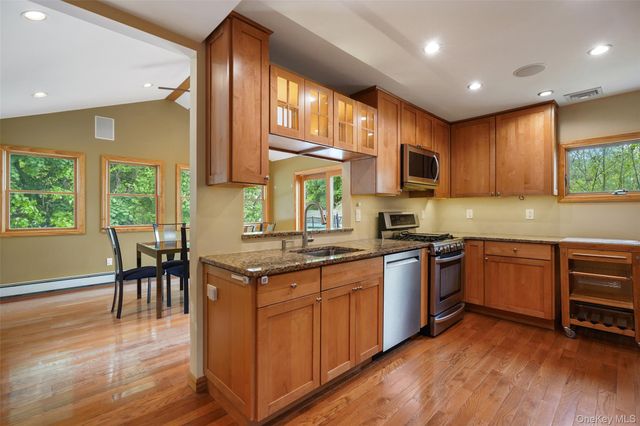 12 Harper Avenue, Montrose, NY 10548