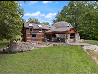 1040 Hargett Road, Irvine, KY 40336