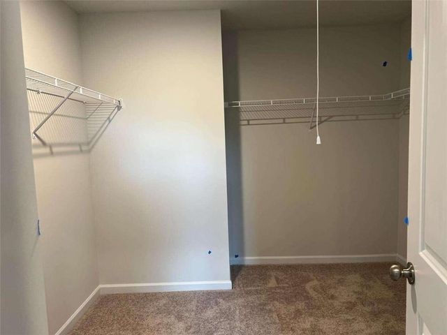 420 Point Place Dr, Loganville, GA 30052